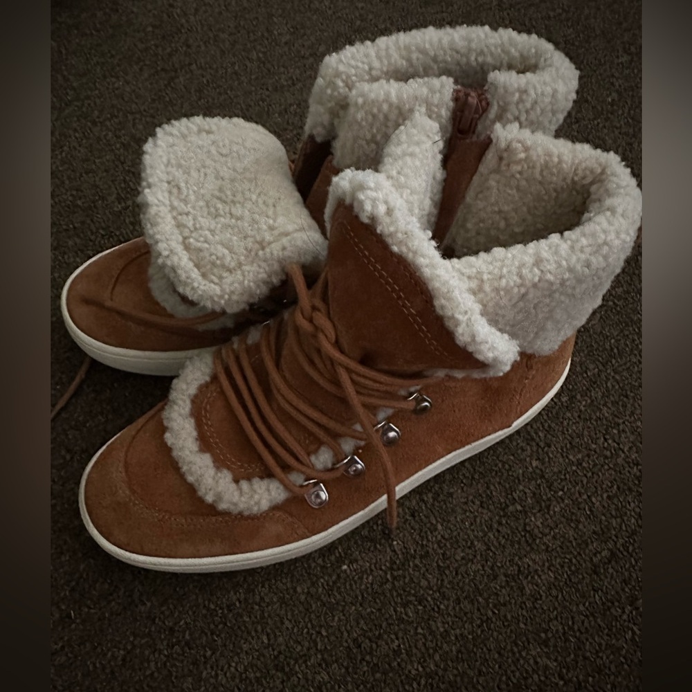 Steve Madden Cozy Brown and Cream Women's Boots